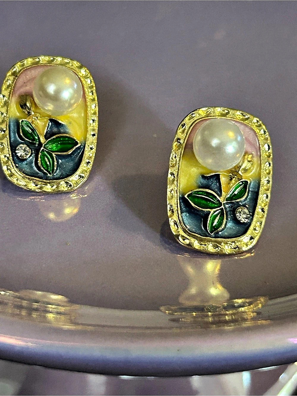 Enamel Pearl Earrings in Gold & Green NWOT